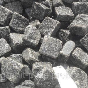 7017960919 bruschatka granitnaya galtovanaya.jpg