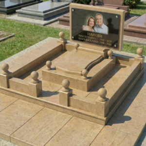 7026268311 elitnyj semejnyj pamyatnik.png